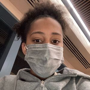 Meet your Posher, Khalia